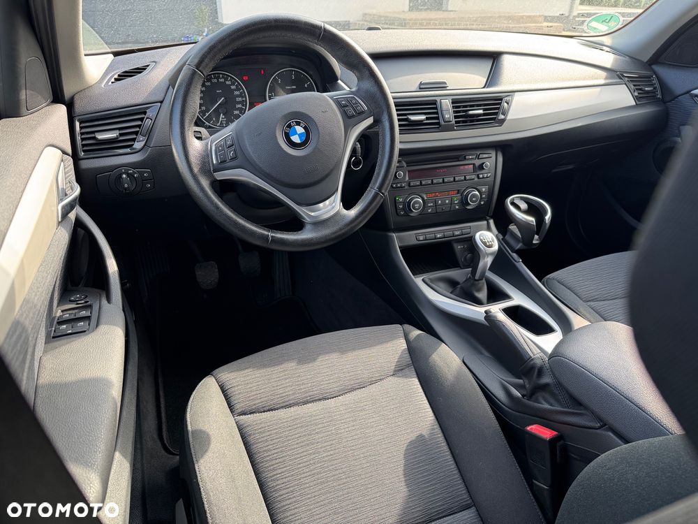 BMW X1 sDrive18d xLine - 7