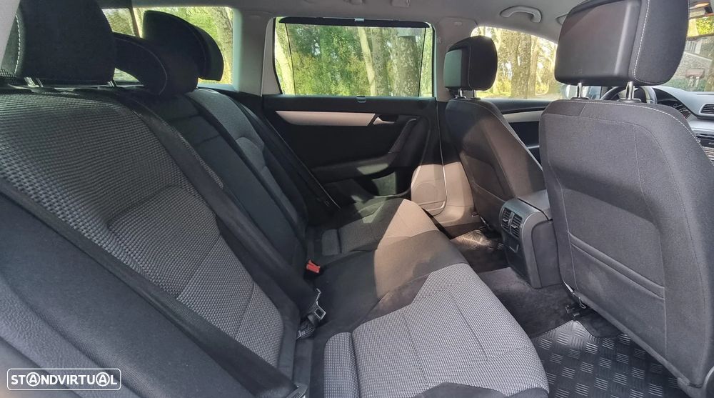 VW Passat Alltrack 2.0 TDI 4Motion DSG BlueMotion Tec - 16