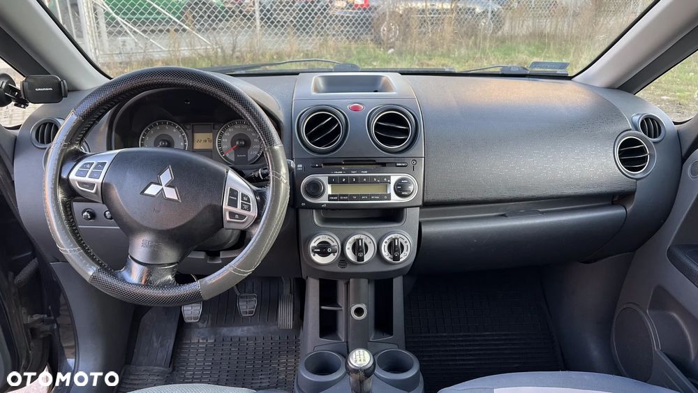 Mitsubishi Colt - 6
