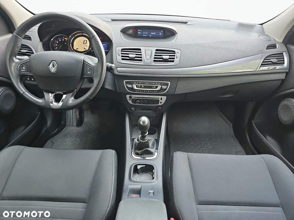Renault Megane 1.6 16V Limited - 9