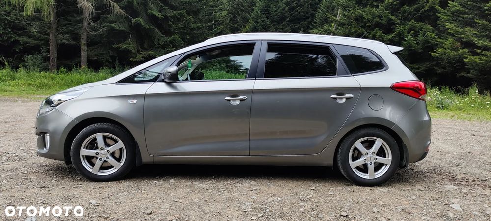 Kia Carens 1.6 GDI M - 10