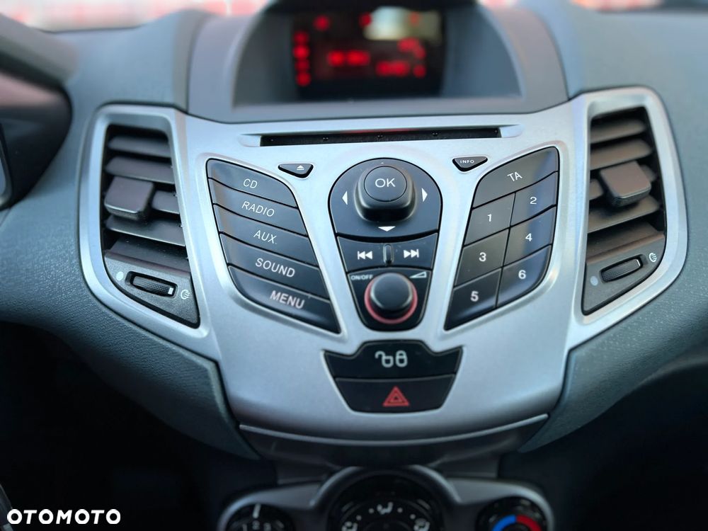 Ford Fiesta - 19