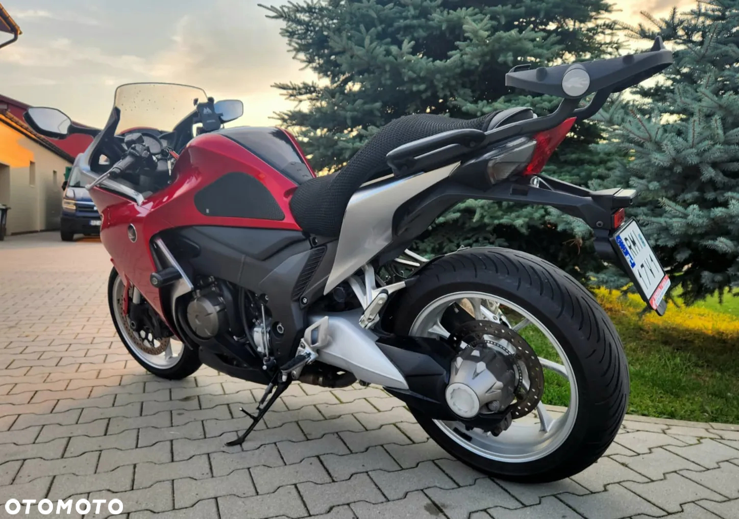 Honda VFR - 3