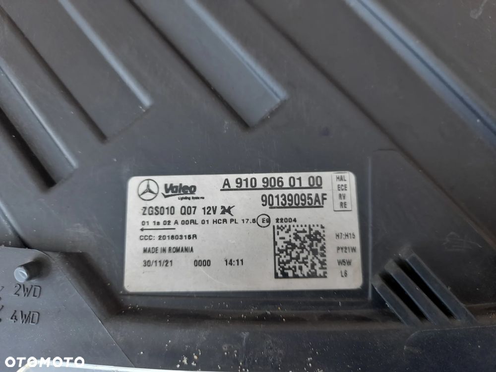 MERCEDES SPRINTER W910 LAMPA PRZEDNIA PRAWA-LEWA KOMPLET VALEO - 7