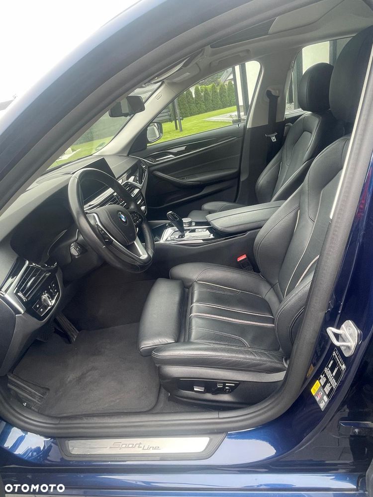 BMW Seria 5 530e iPerformance xDrive Sport Line sport - 19