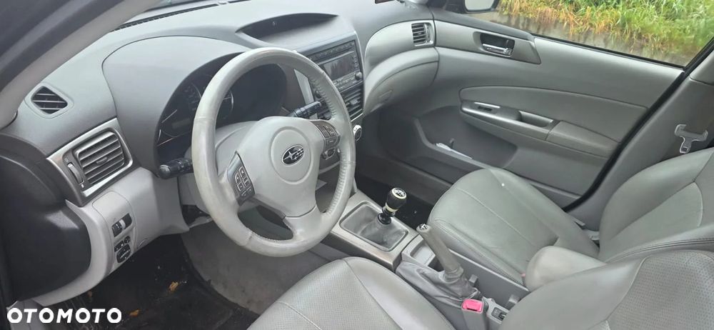 Subaru Forester 2.0D VR 000 Euro5 - 7
