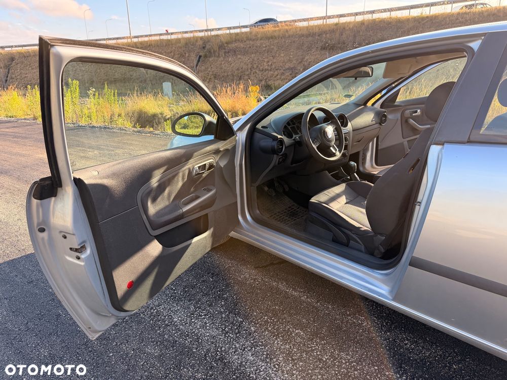 Seat Ibiza SC 1.4 16V Sport - 7