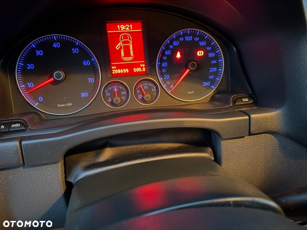 Volkswagen Golf Plus - 25