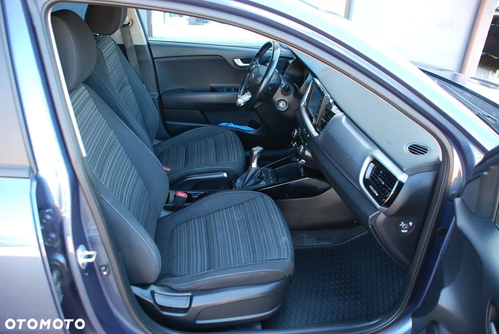 Kia Stonic 1.6 CRDi Vision - 21