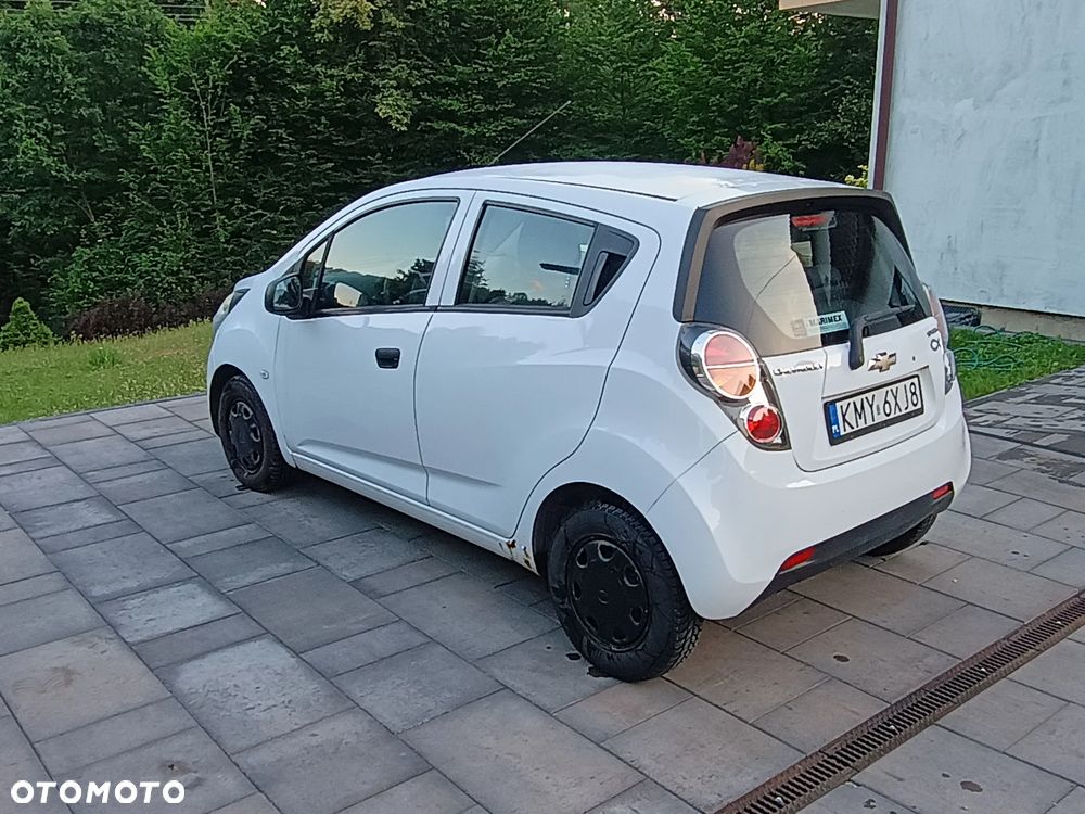 Chevrolet Spark 1.0 Base - 5