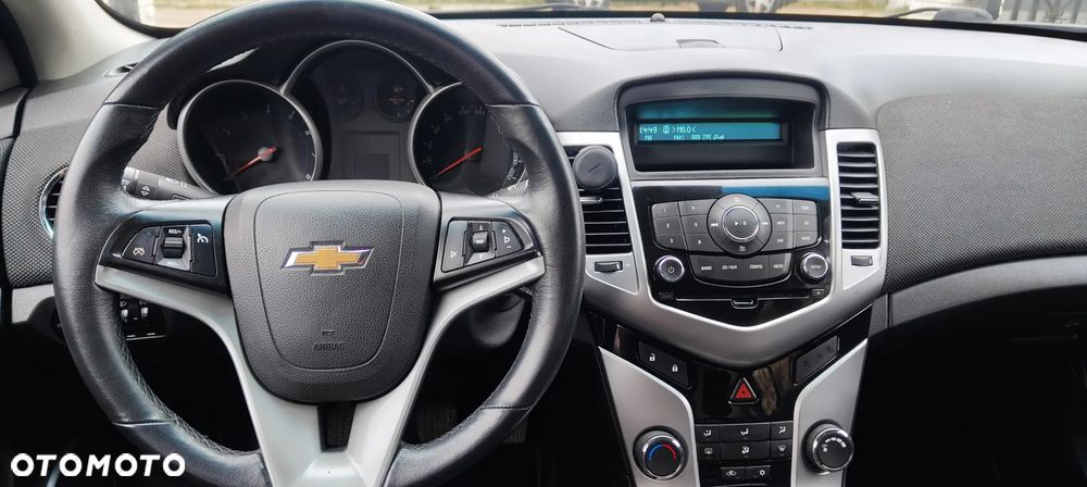 Chevrolet Cruze 1.8 LT - 22