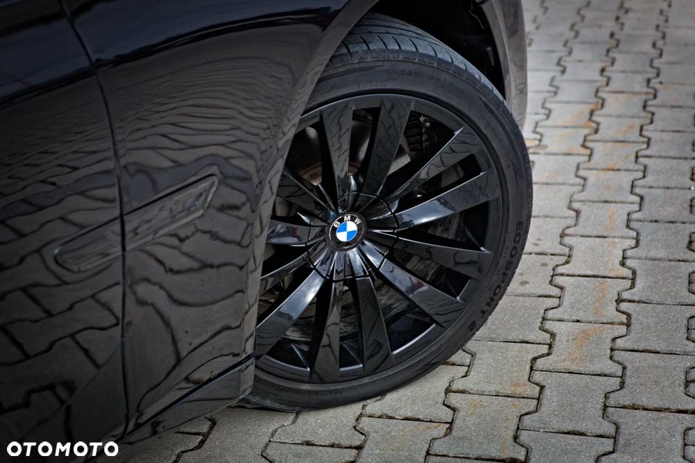 BMW Seria 7 740i - 18