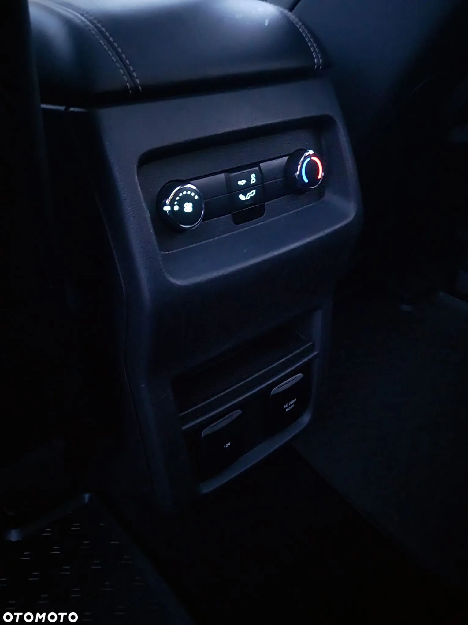 Ford Galaxy 2.0 EcoBlue V-Line - 23