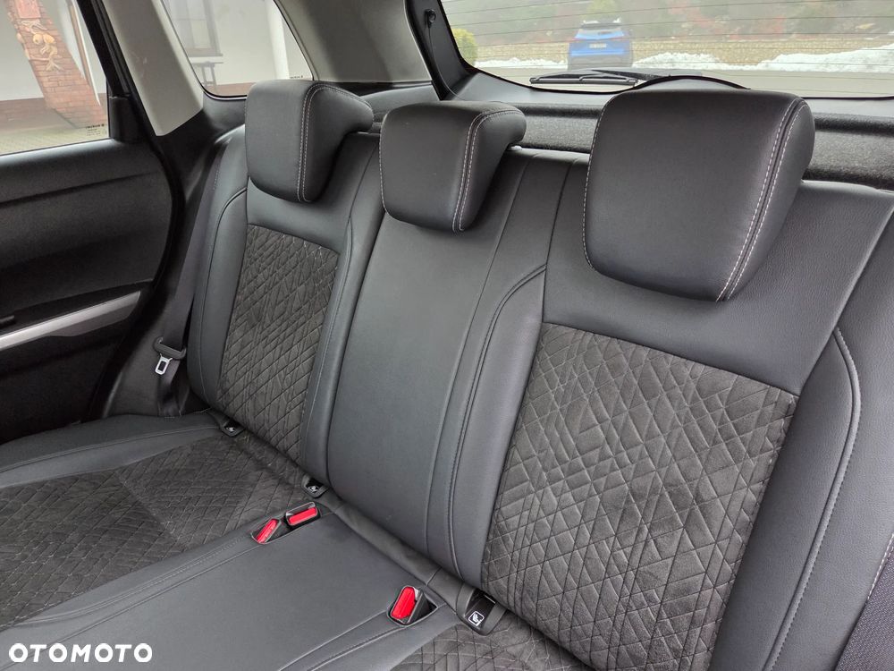 Suzuki Vitara 1.4 Boosterjet SHVS Premium 4WD - 30