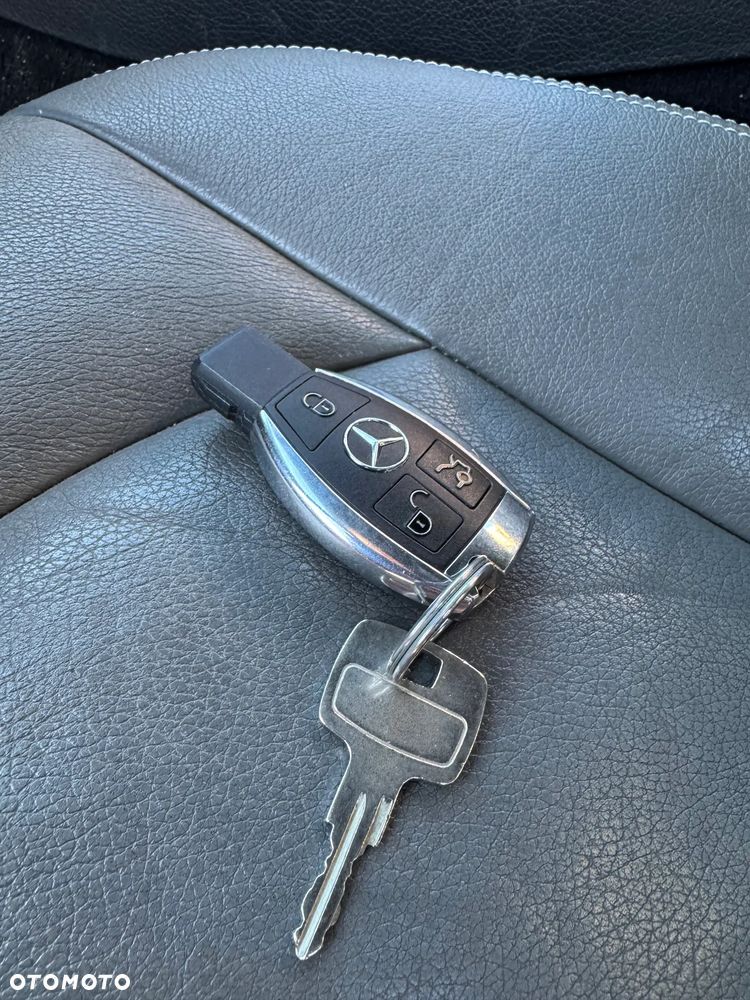 Mercedes-Benz CLK 280 7G-TRONIC Avantgarde - 14