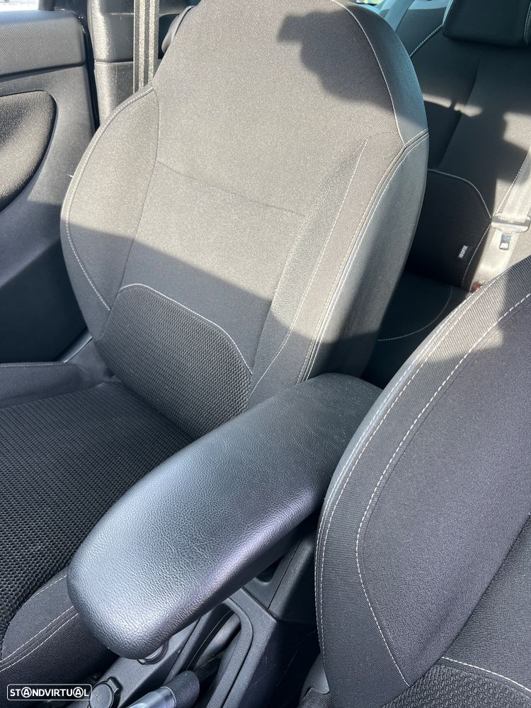 Citroën DS3 1.6 e-HDi So Chic - 13