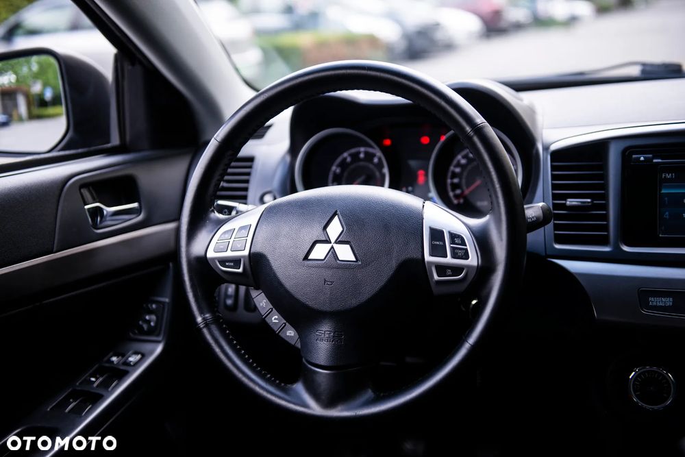 Mitsubishi Lancer 1.6 ClearTec Invite - 28