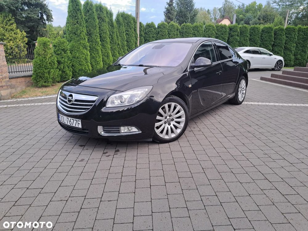 Opel Insignia 2.0 T Cosmo - 1