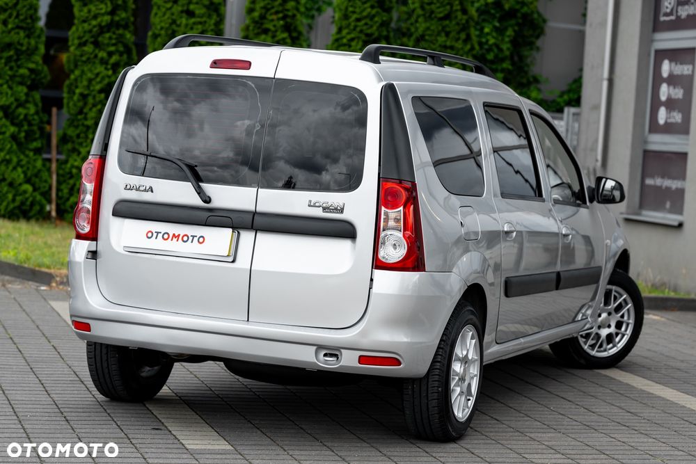 Dacia Logan 1.6 16V Laureate - 12
