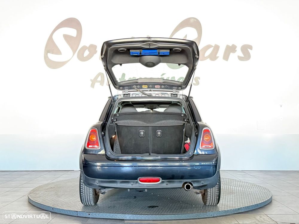 MINI 3 Portas Cooper D - 6