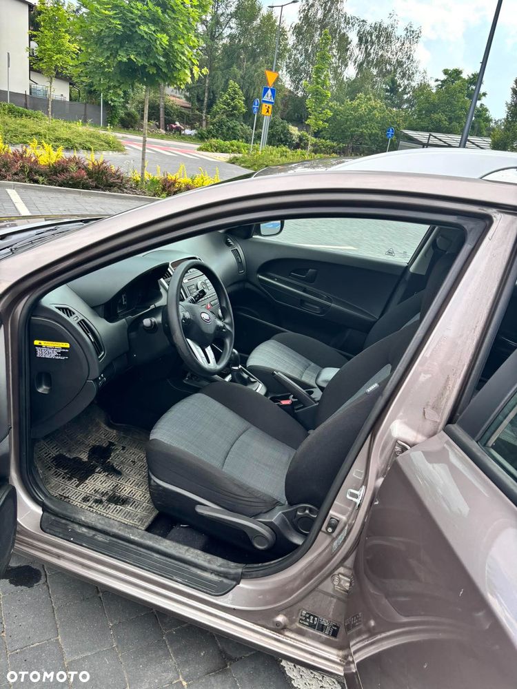 Kia Ceed 1.6 Comfort - 30