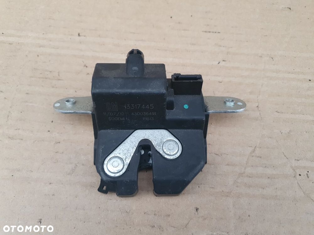 } Opel Corsa D Meriva B Corsa E Astra K Alfa Romeo Giulietta Zamek Klapy Bagażnika 13317445 - 2