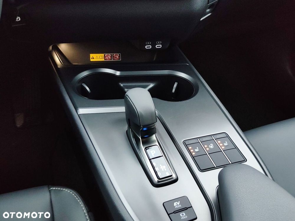 Lexus UX 300h F Sport Design - 25