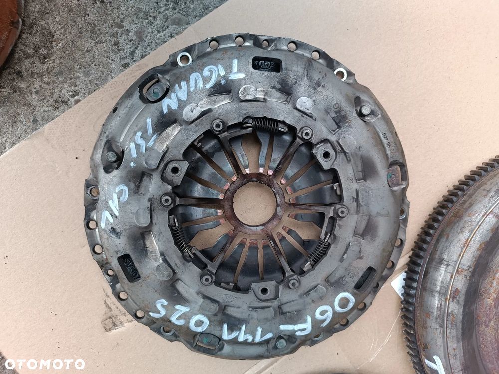 VW TIGUAN 1.4 TSI SPRZĘGŁO DWUMASA 06F141025 - 2