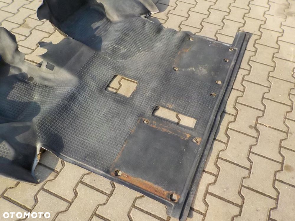 VW T4 WYKŁADZINA PRZÓD PRZEDNIA PODŁOGA GUMA - 4