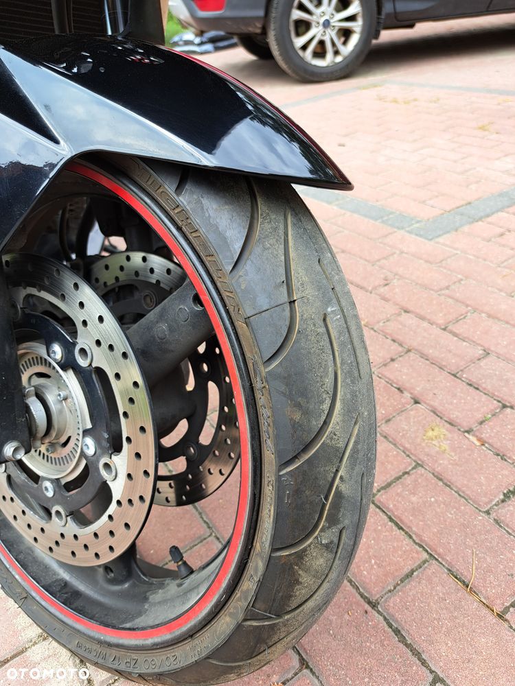 Suzuki SV - 12
