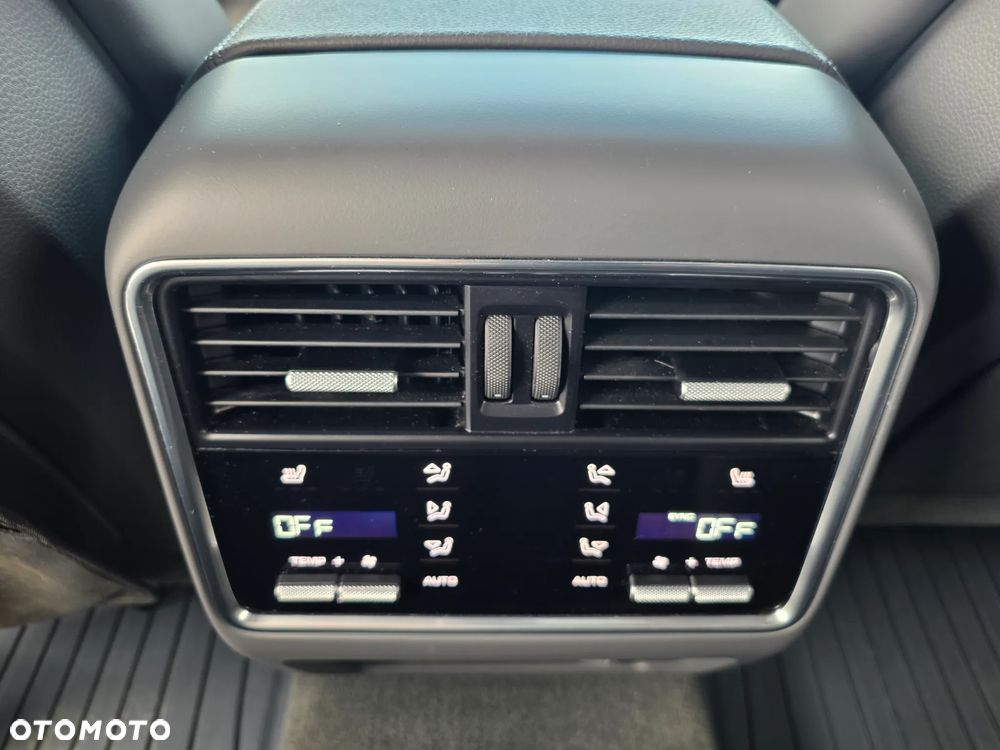 Porsche Cayenne E-Hybrid PHEV Black Edition - 27