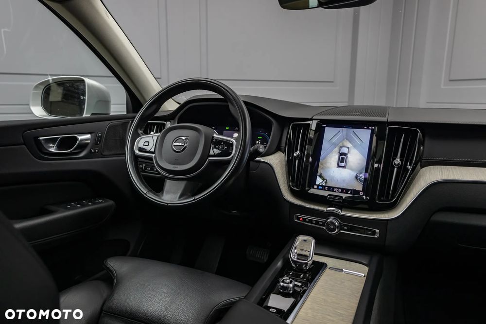 Volvo XC 60 T6 Plug-In Hybrid AWD Plus Bright - 5