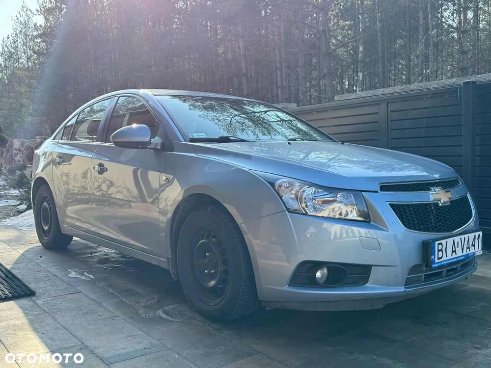 Chevrolet Cruze 1.6 LT - 1