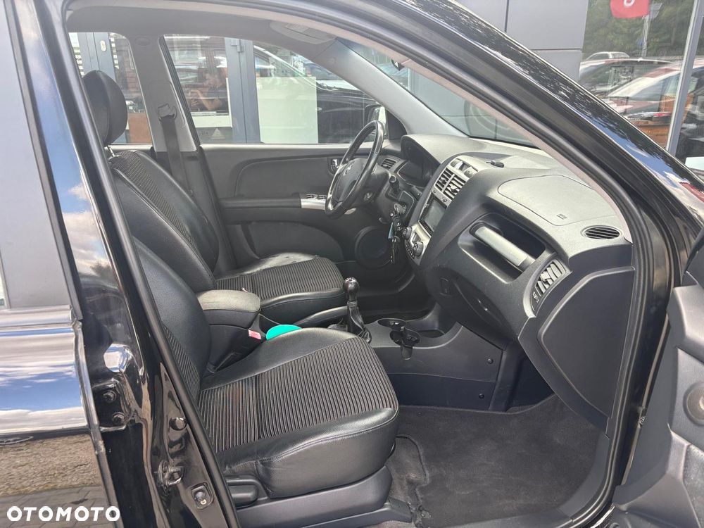 Kia Sportage 2.0 Expedition - 14