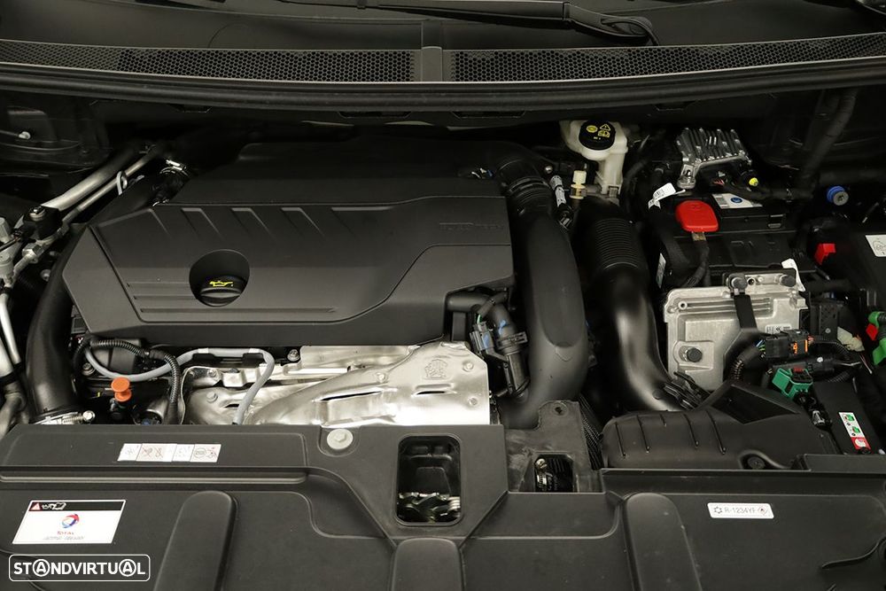 Peugeot 3008 1.6 Hybrid Allure e-EAT8 - 24