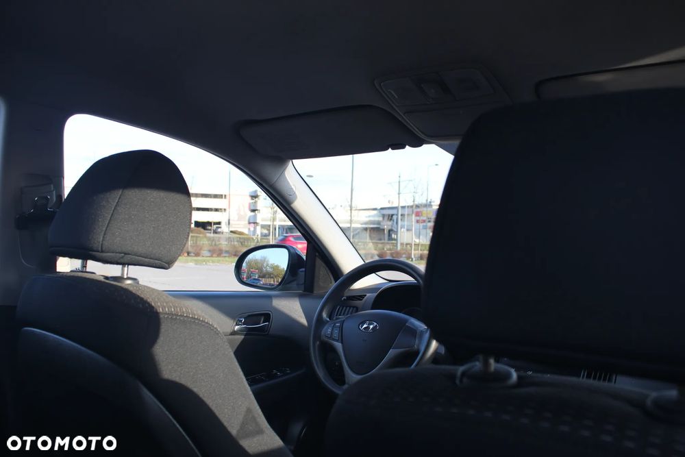 Hyundai i30 1.6 CRDi Comfort - 14