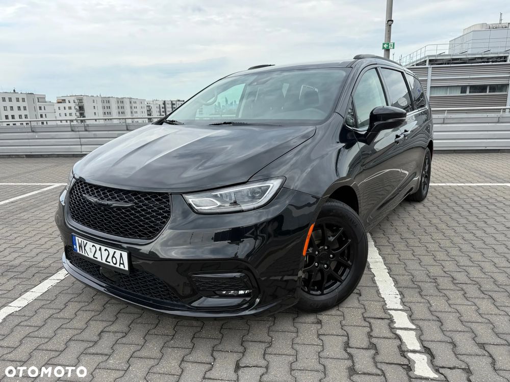 Chrysler Pacifica - 8