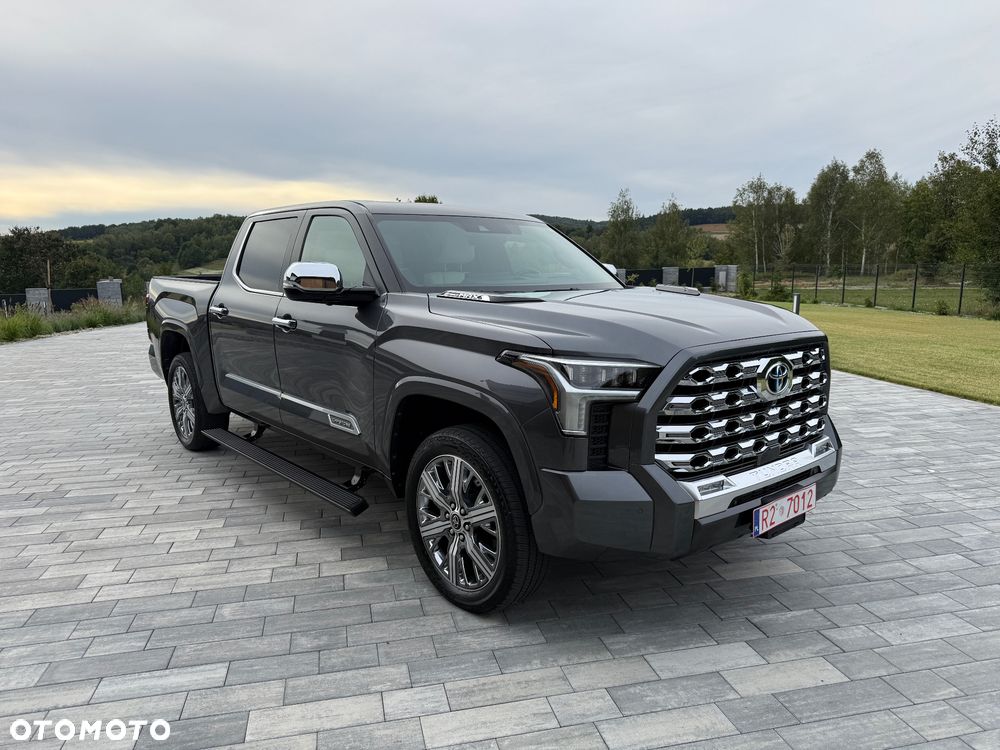 Toyota Tundra - 11