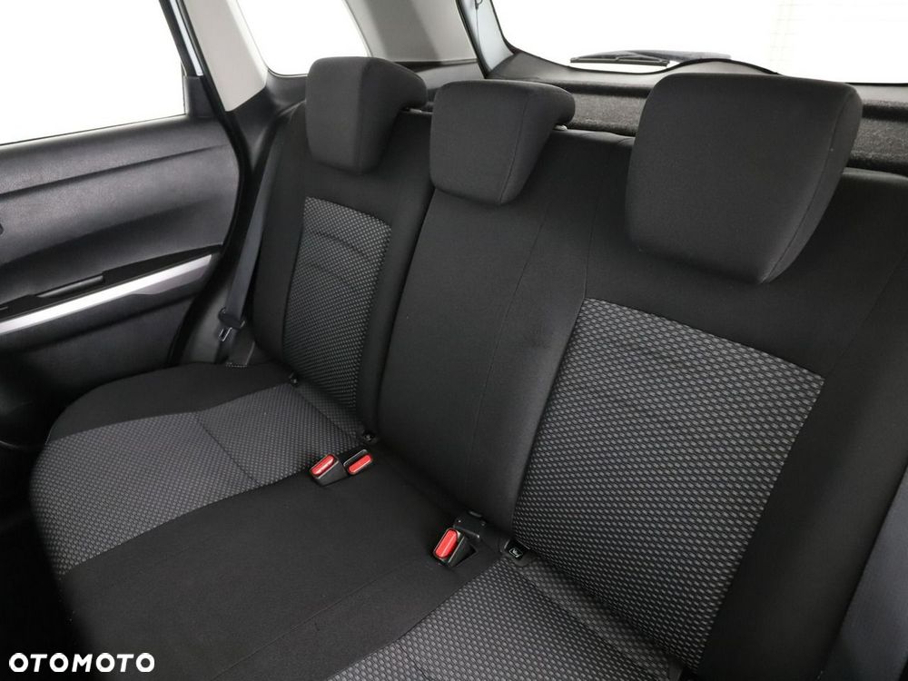 Suzuki Vitara 1.4 Boosterjet Hybrid Automatik Comfort - 18