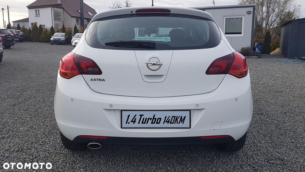 Opel Astra 1.4 Turbo Active - 10