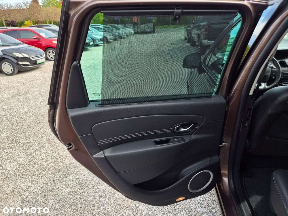 Renault Grand Scenic - 17