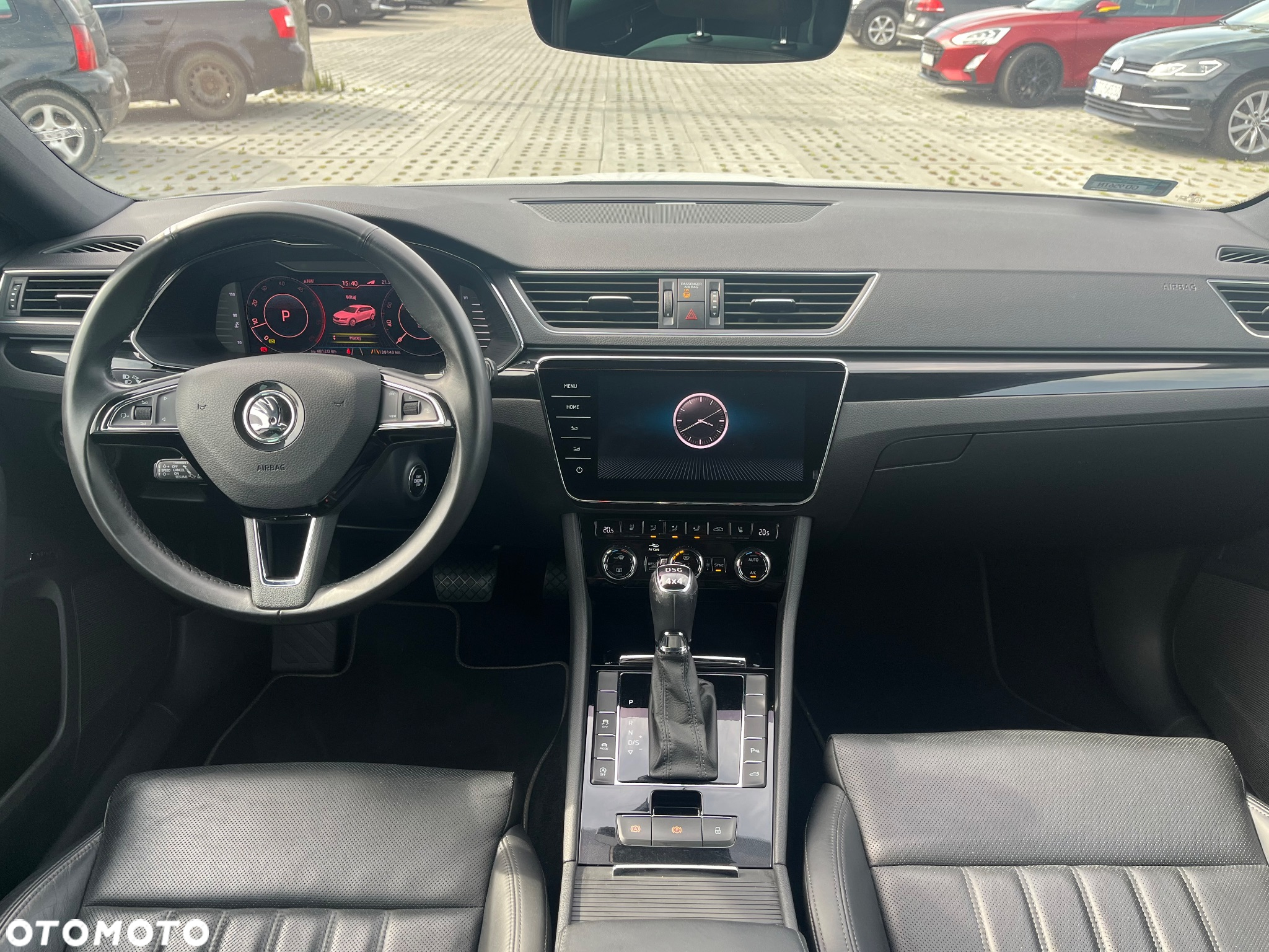 Skoda Superb 2.0 TDI 4x4 L&K DSG - 17