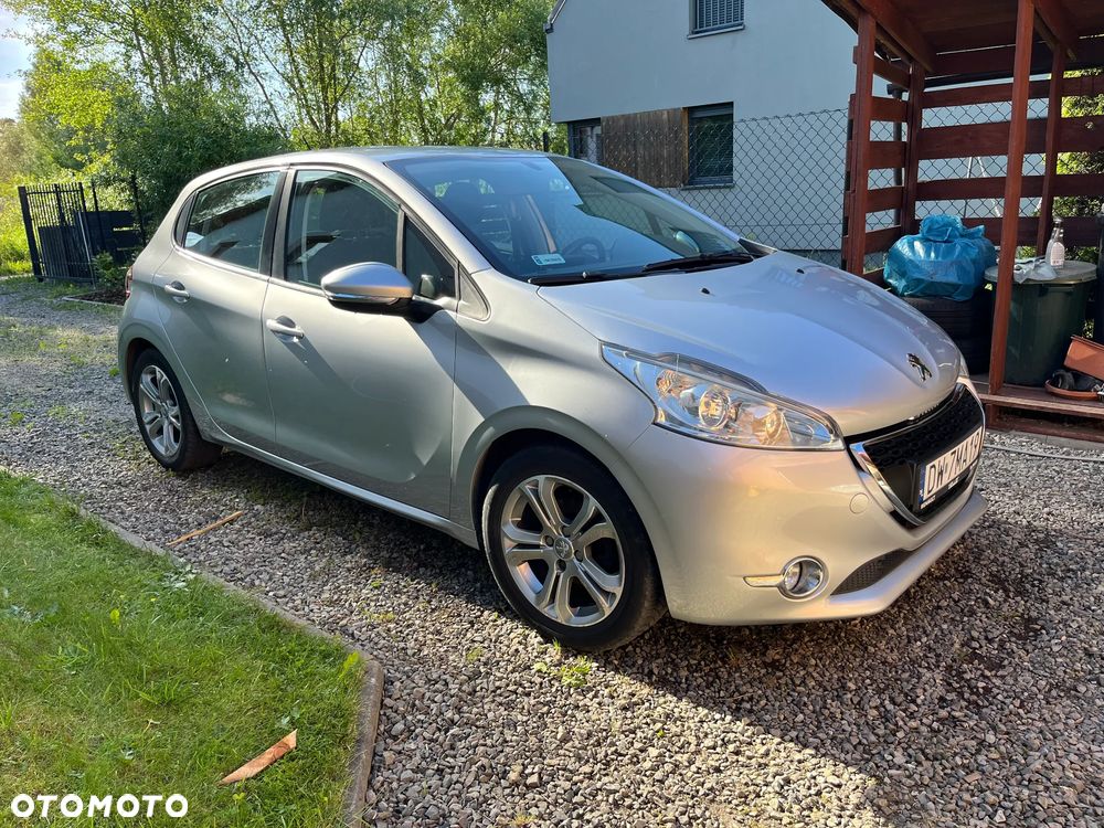 Peugeot 208 1.2 PureTech Allure - 2