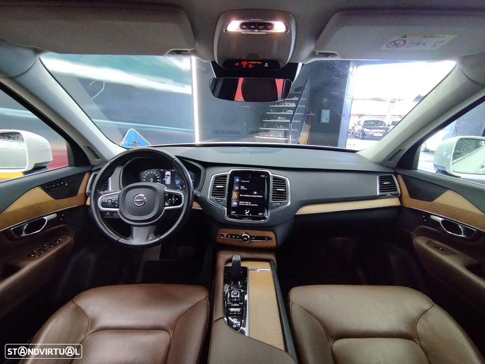 Volvo XC 90 2.0 B5 Momentum Plus AWD - 17