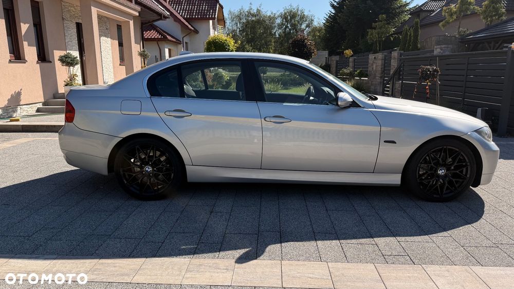BMW Seria 3 330d - 2