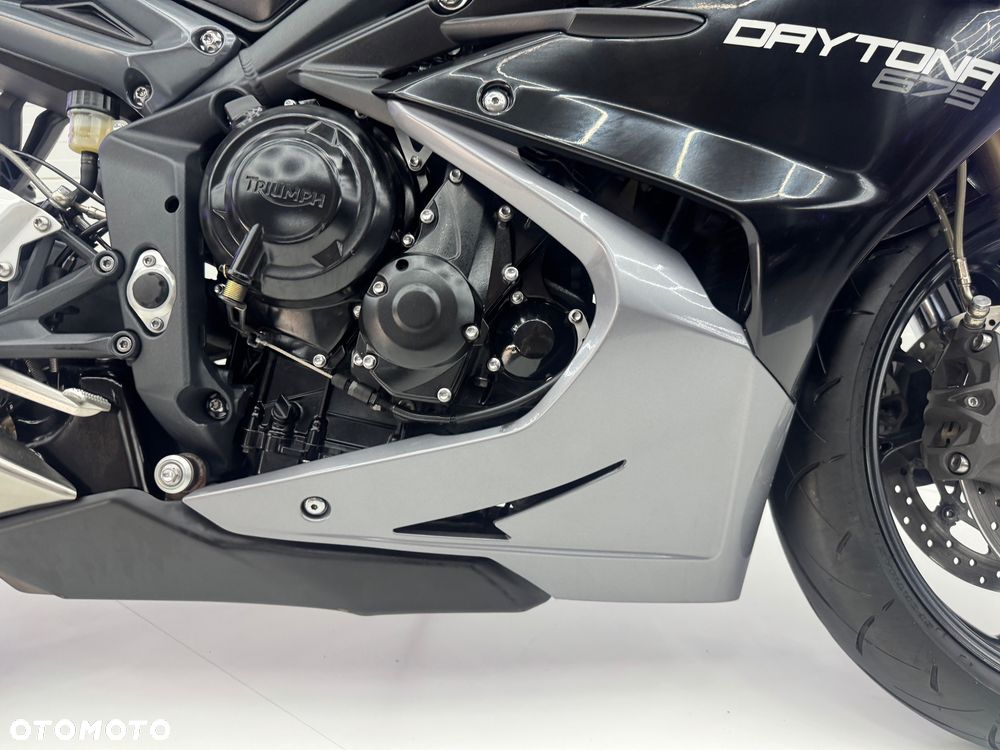Triumph Daytona - 14