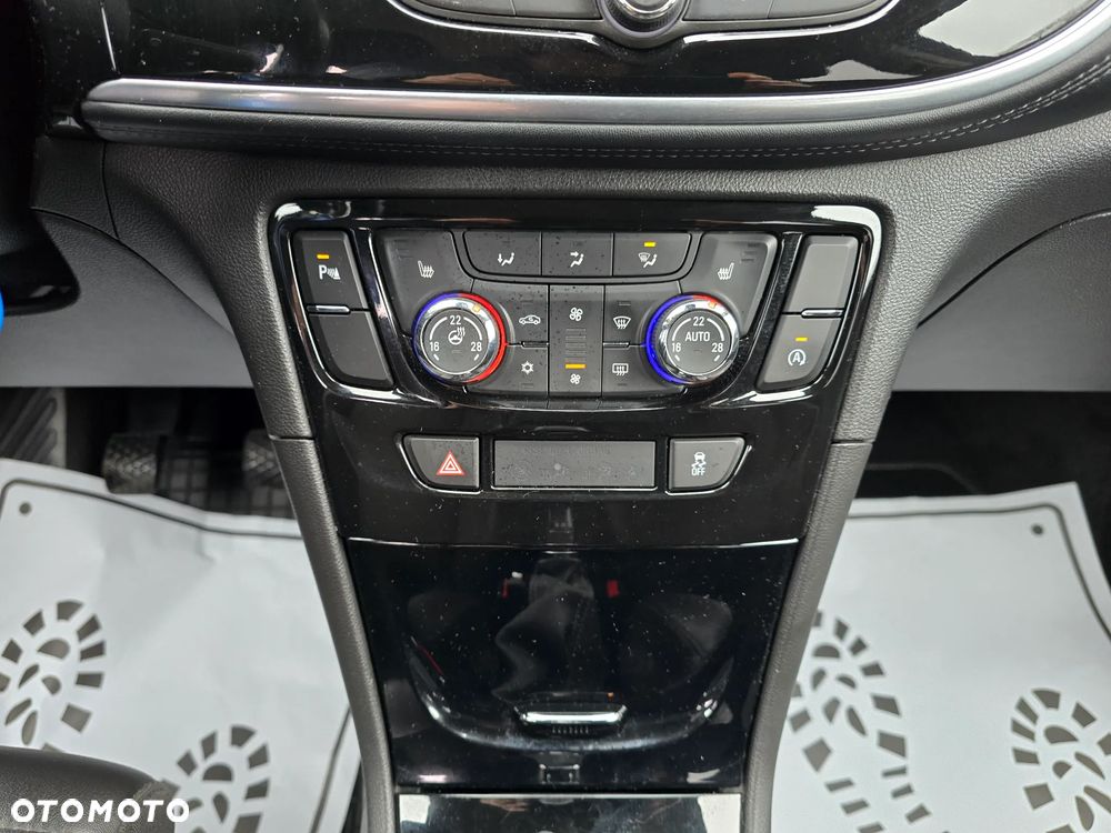 Opel Mokka 1.4 T Cosmo EU6 - 28