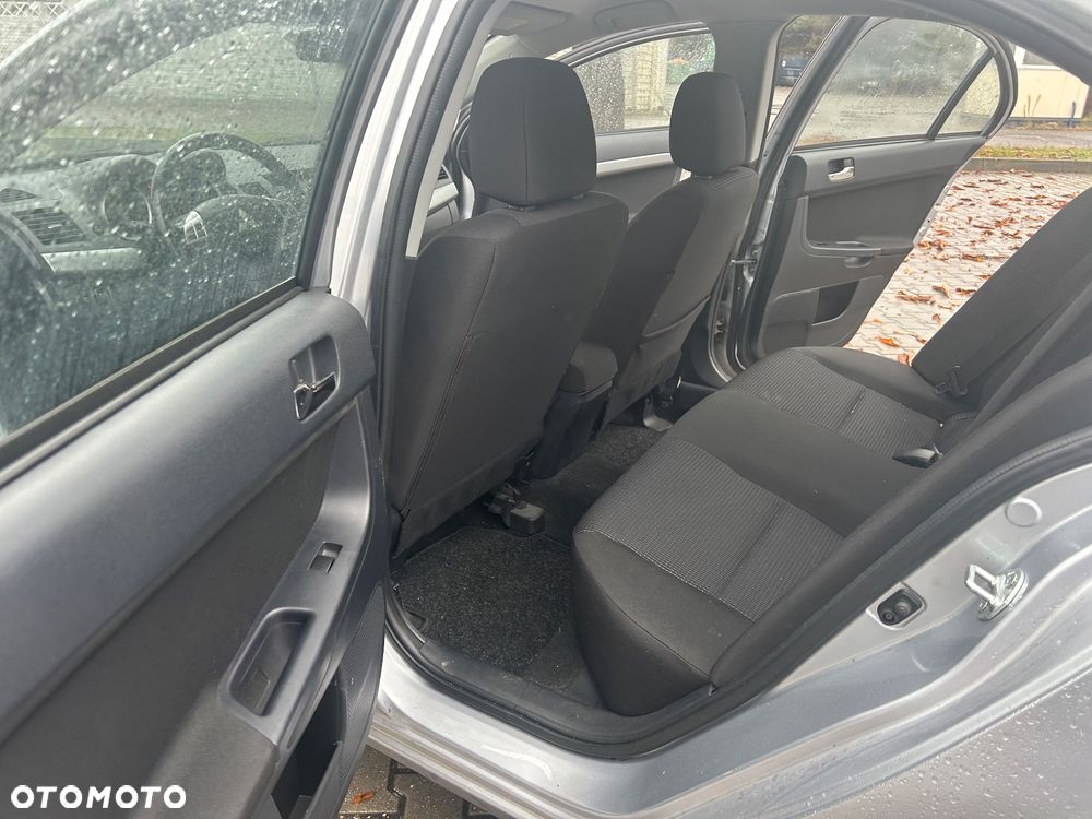 Mitsubishi Lancer 1.8 Intense CVT - 10