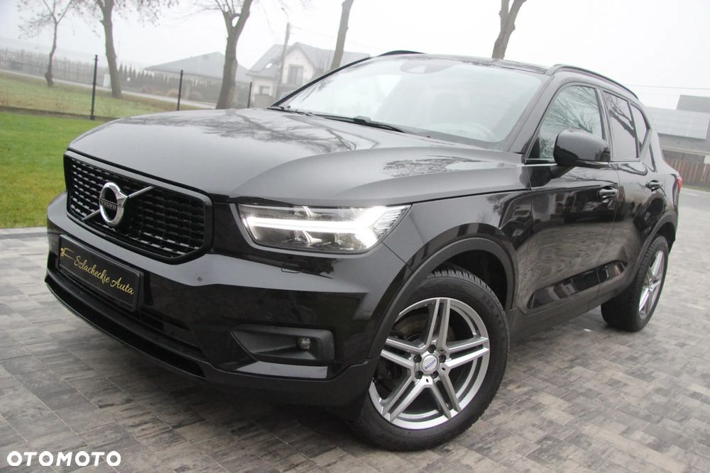 Volvo XC 40 D4 AWD Geartronic R-Design - 3