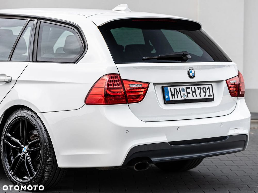 BMW Seria 3 318i Edition Sport - 14
